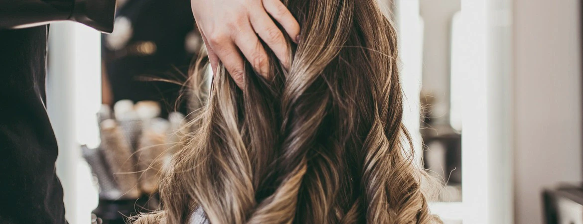 modelowanie włosów